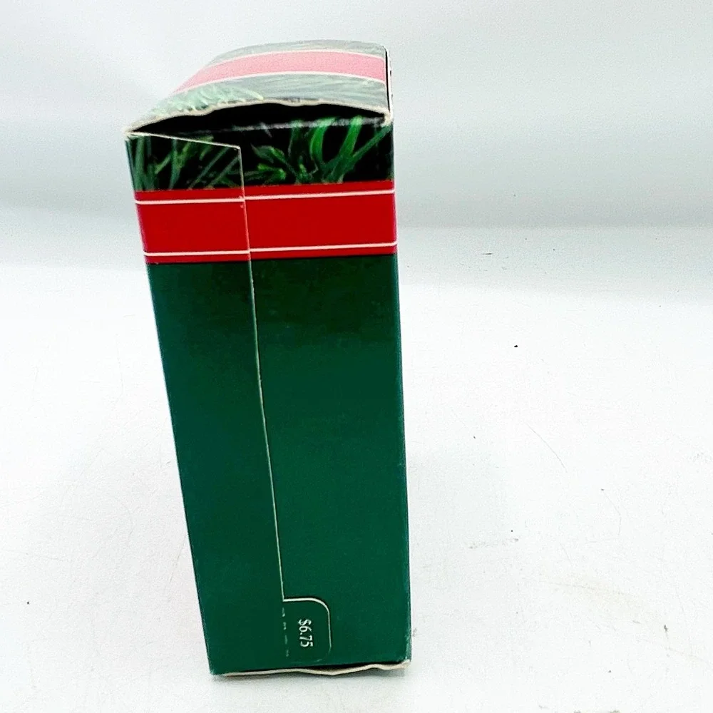 Hallmark Ornament Polar Classic Golf Polar Bear‎ 1991